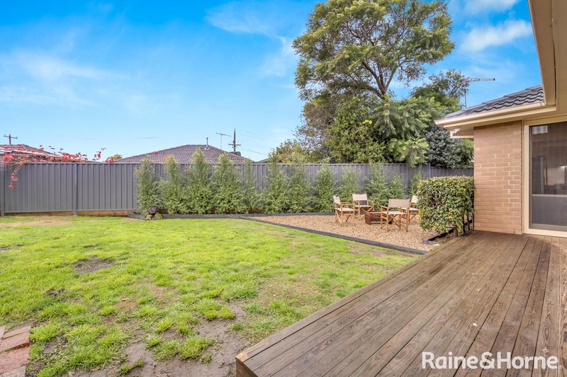 Photo - 4 Cosdown Close, Gladstone Park VIC 3043 - Image 21