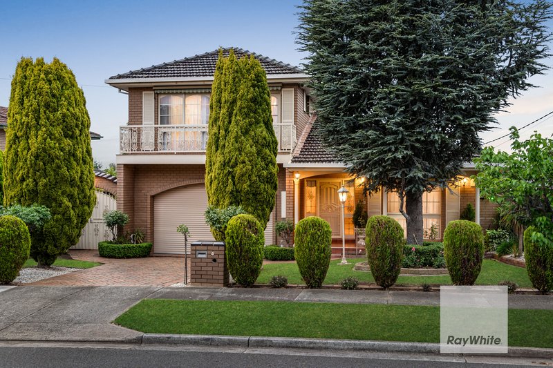 4 Costain Court, Gladstone Park VIC 3043