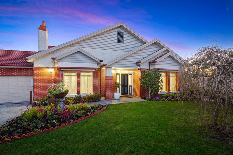 Photo - 4 Cottesloe Place, Alfredton VIC 3350 - Image 2