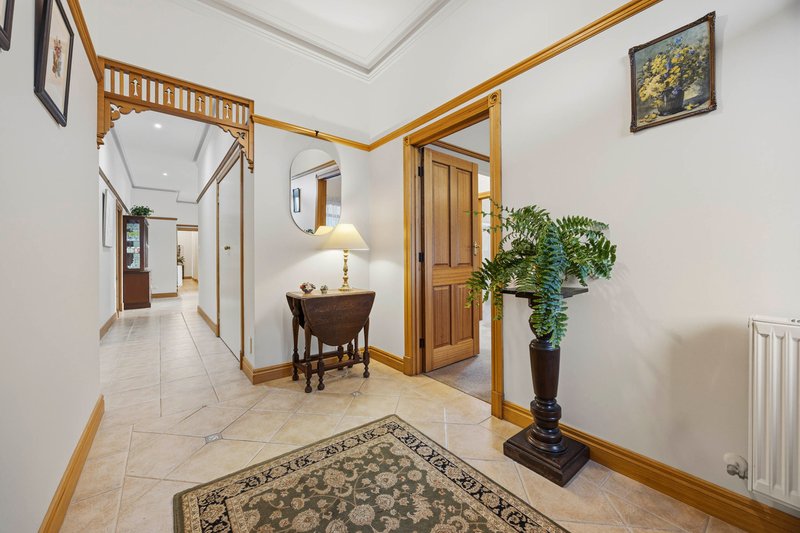 Photo - 4 Cottesloe Place, Alfredton VIC 3350 - Image 3