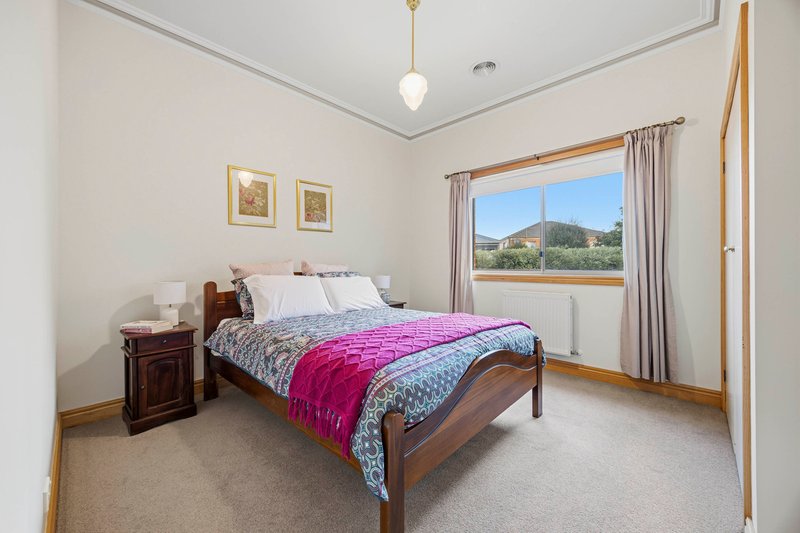 Photo - 4 Cottesloe Place, Alfredton VIC 3350 - Image 20