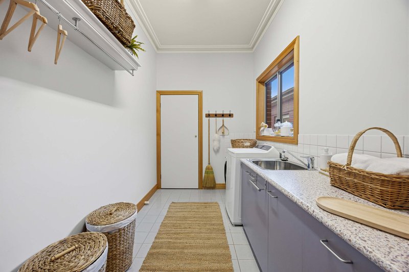 Photo - 4 Cottesloe Place, Alfredton VIC 3350 - Image 26