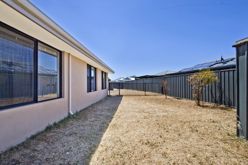 Photo - 4 Cottonwood Drive, Baldivis WA 6171 - Image 24