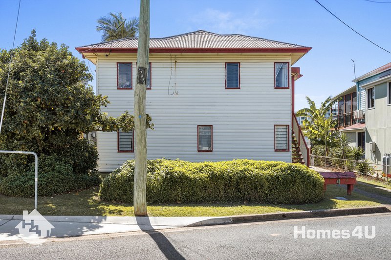 Photo - 4 Cowen Street, Margate QLD 4019 - Image 10