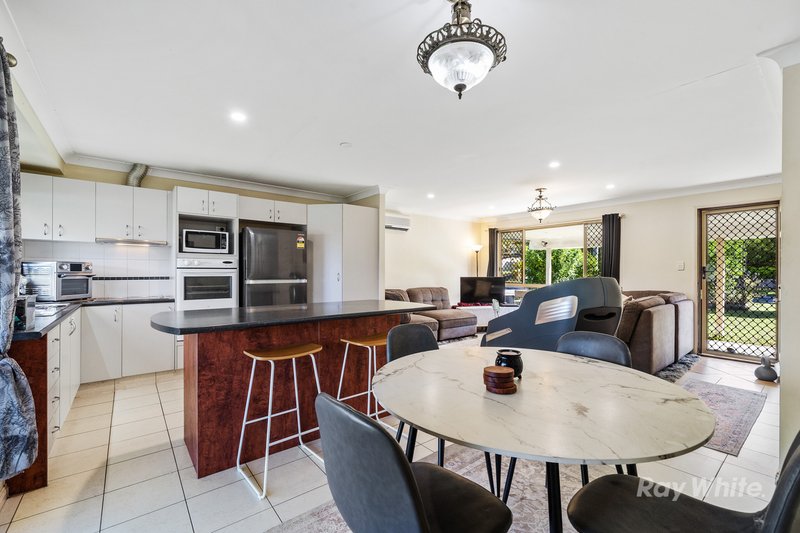 Photo - 4 Coyle Court, Browns Plains QLD 4118 - Image 3
