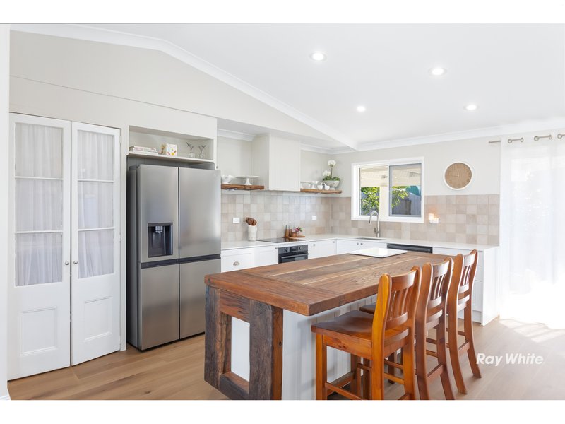 Photo - 4 Crayke Court, Pacific Heights QLD 4703 - Image 7