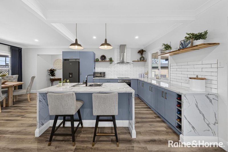 Photo - 4 Crest Avenue, Edgeworth NSW 2285 - Image 3