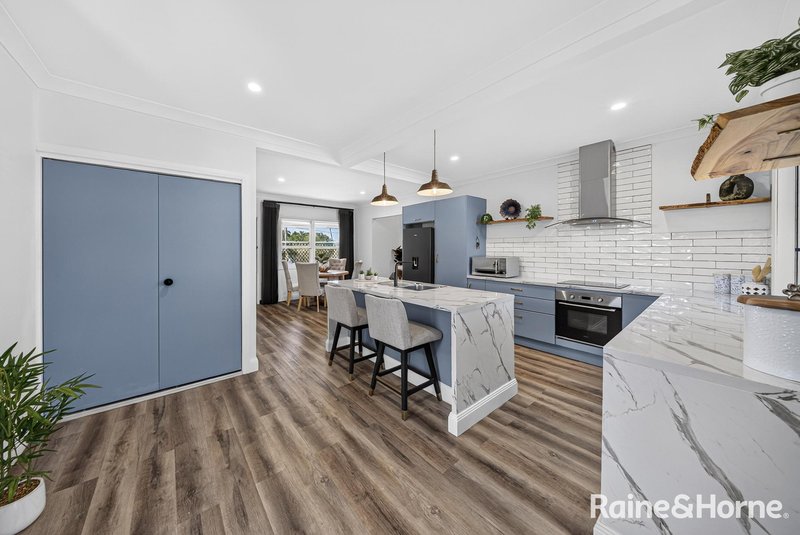 Photo - 4 Crest Avenue, Edgeworth NSW 2285 - Image 6