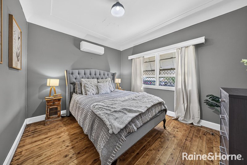Photo - 4 Crest Avenue, Edgeworth NSW 2285 - Image 10