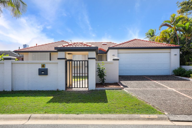 Photo - 4 Crest View Key, Broadbeach Waters QLD 4218 - Image 3