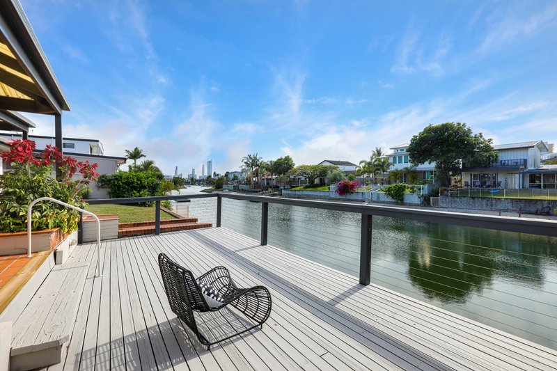 Photo - 4 Crest View Key, Broadbeach Waters QLD 4218 - Image 4