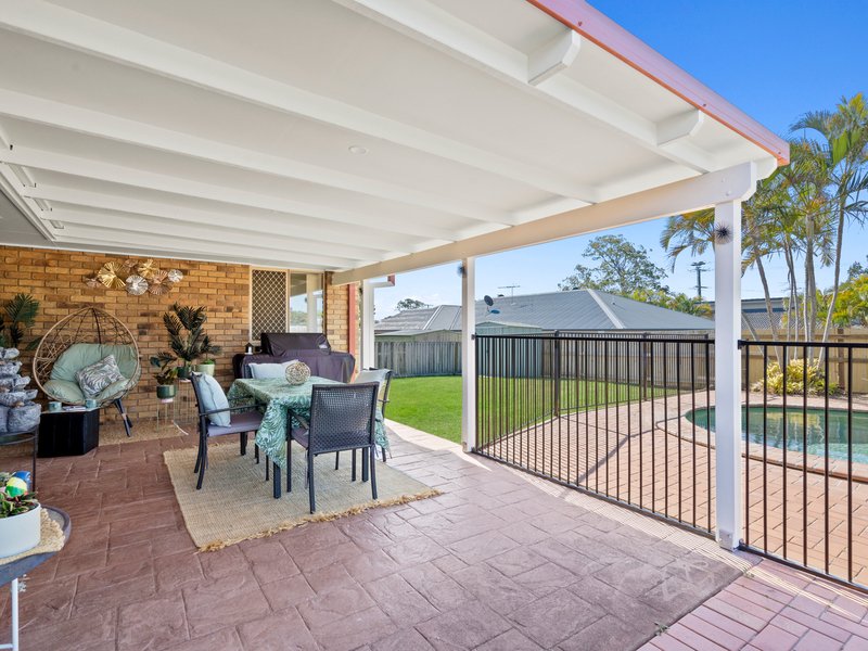 Photo - 4 Cresthill Street, Birkdale QLD 4159 - Image 18