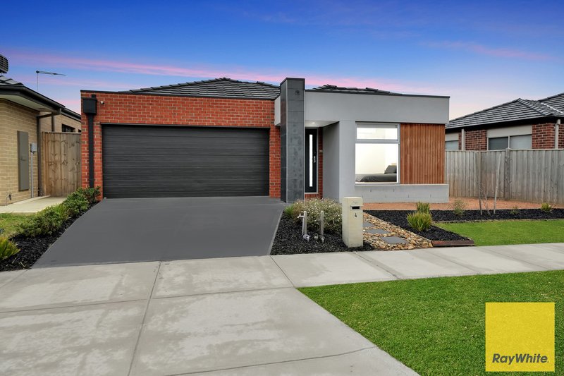 Photo - 4 Crilly Street, Tarneit VIC 3029 - Image 2