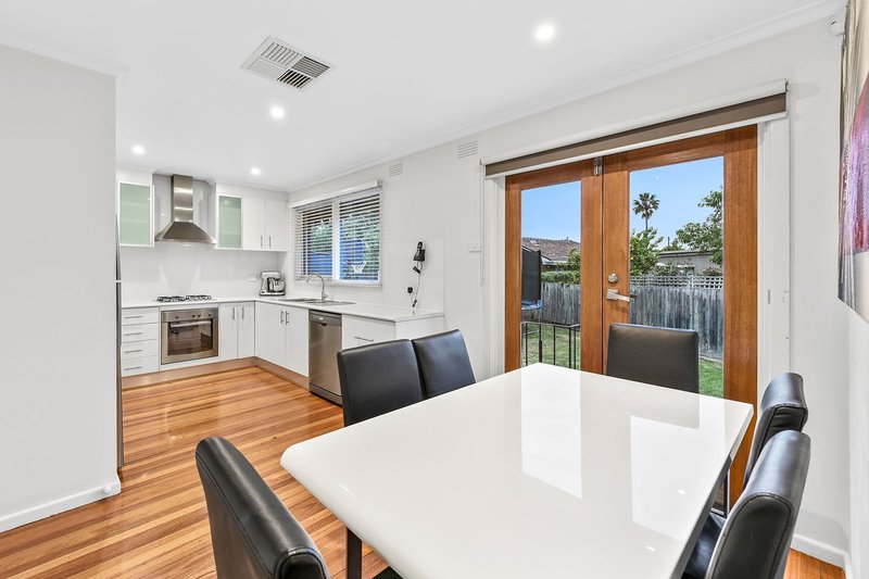 Photo - 4 Cronulla Court, Noble Park VIC 3174 - Image 6