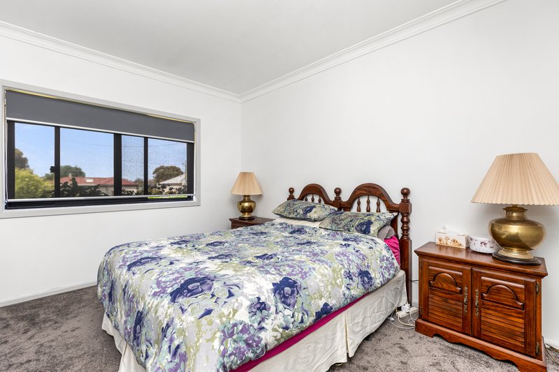 Photo - 4 Cross Street, Junee NSW 2663 - Image 5