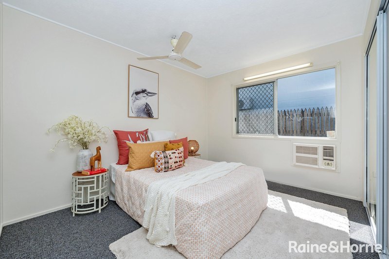 Photo - 4 Crossland Court, Kirwan QLD 4817 - Image 7