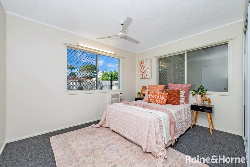 Photo - 4 Crossland Court, Kirwan QLD 4817 - Image 8