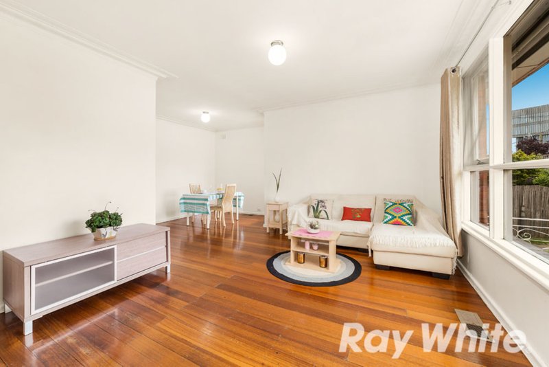 Photo - 4 Cumming Street, Burwood VIC 3125 - Image 5