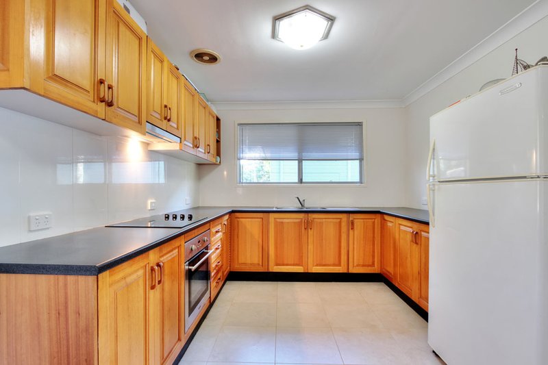 Photo - 4 Cunningham Street, Rochedale South QLD 4123 - Image 4