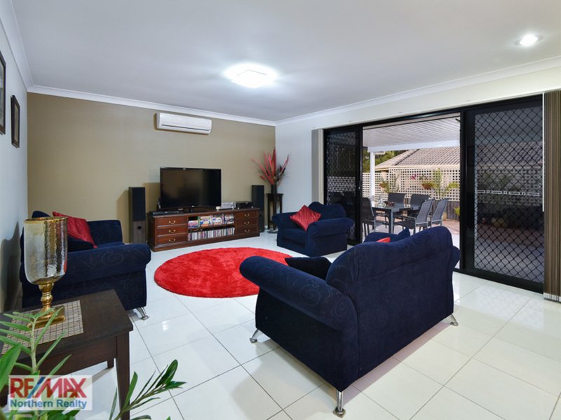 Photo - 4 Curlew Court, Warner QLD 4500 - Image 2