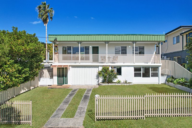 4 Curzon Avenue, Bateau Bay NSW 2261