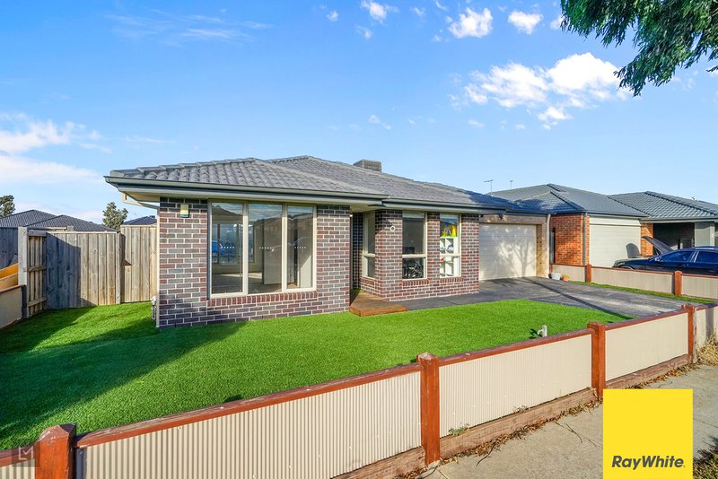 Photo - 4 Cutleaf Crescent, Tarneit VIC 3029 - Image 2