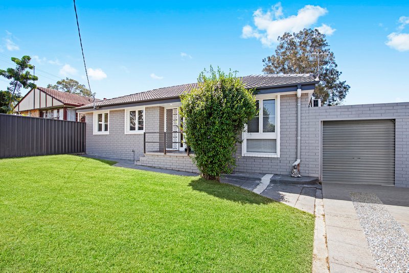 Photo - 4 Cutler Drive, Wyong NSW 2259 - Image 3