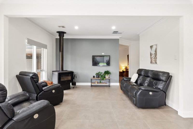 Photo - 4 Cutler Street, Golden Grove SA 5125 - Image 11