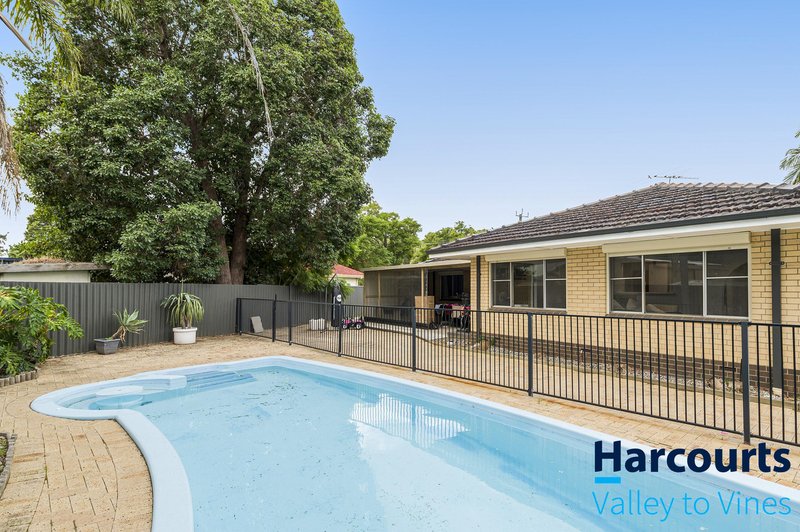 Photo - 4 Cyril Road, High Wycombe WA 6057 - Image 16