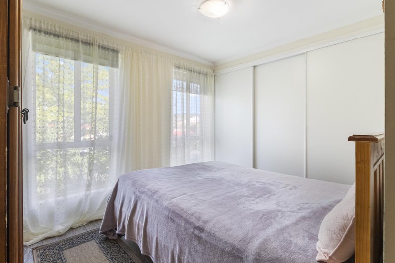 Photo - 4 Dagmar Berne Street, Macgregor ACT 2615 - Image 13