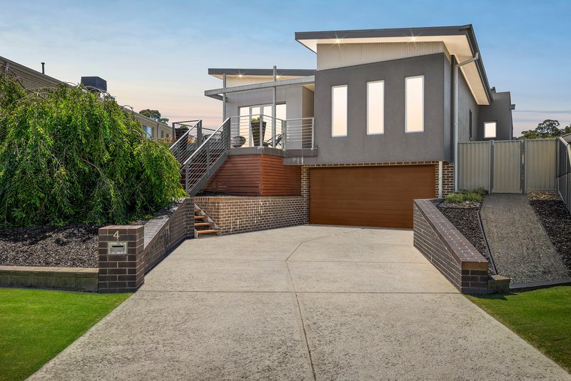 4 Daintree Close, Ballarat North VIC 3350