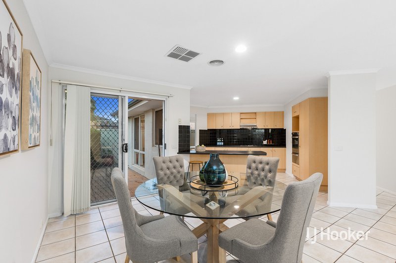 Photo - 4 Dalkeith Drive, Point Cook VIC 3030 - Image 8