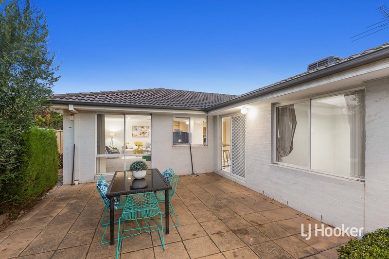 Photo - 4 Dalkeith Drive, Point Cook VIC 3030 - Image 17