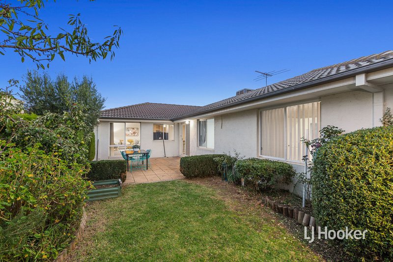 Photo - 4 Dalkeith Drive, Point Cook VIC 3030 - Image 18