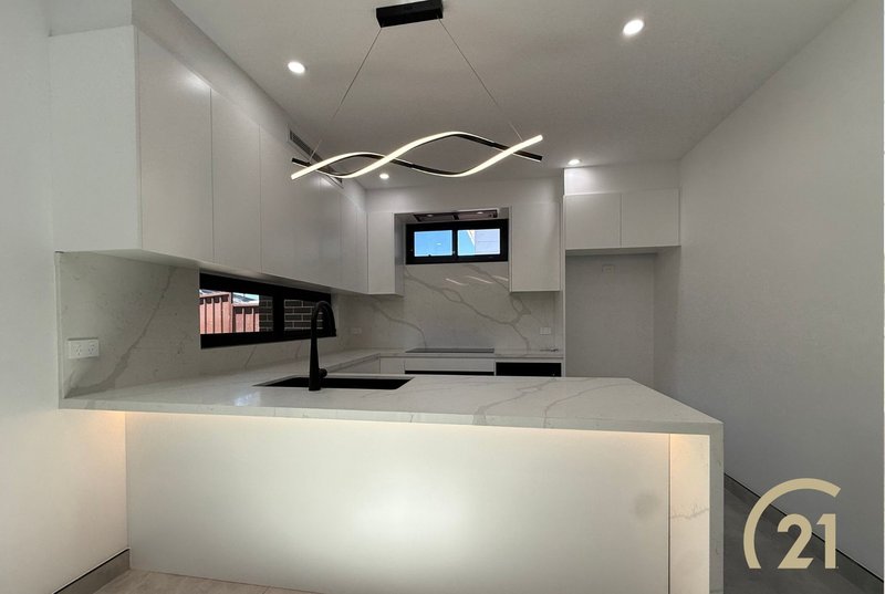 Photo - 4 Dalkeith Street, Busby NSW 2168 - Image 2