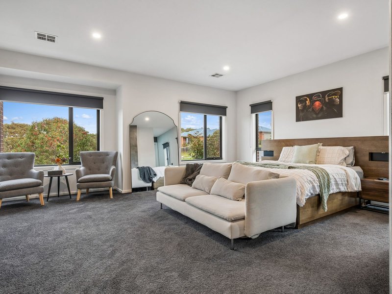 Photo - 4 Darley Drive, Darley VIC 3340 - Image 4