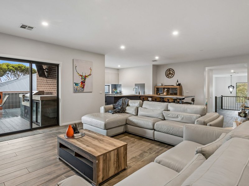 Photo - 4 Darley Drive, Darley VIC 3340 - Image 9