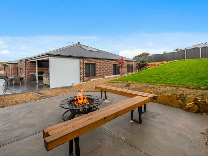 Photo - 4 Darley Drive, Darley VIC 3340 - Image 22