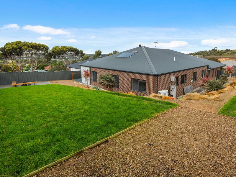 Photo - 4 Darley Drive, Darley VIC 3340 - Image 27