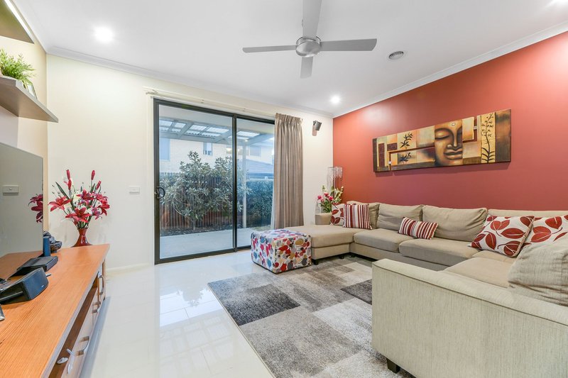 Photo - 4 Darlington Street, Keysborough VIC 3173 - Image 8