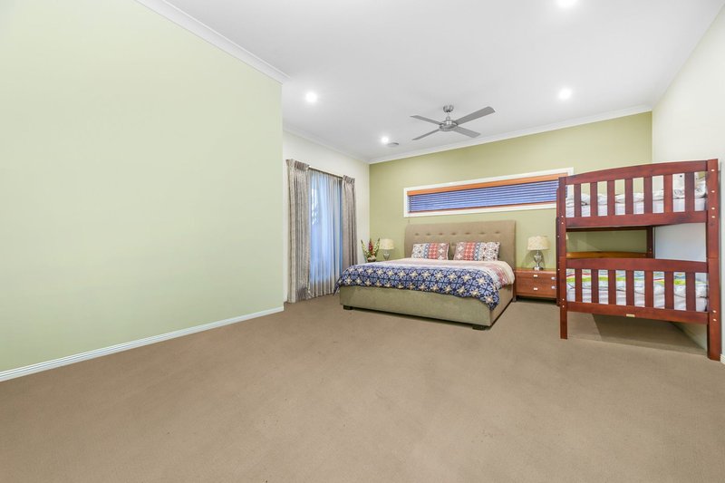 Photo - 4 Darlington Street, Keysborough VIC 3173 - Image 13