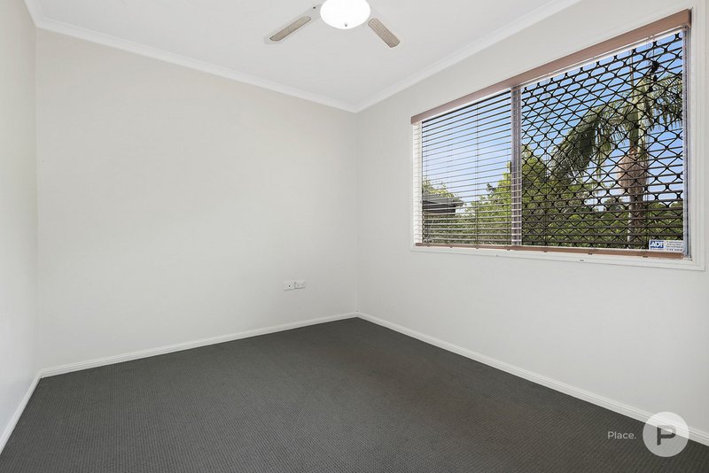 Photo - 4 Darren Drive, Slacks Creek QLD 4127 - Image 6