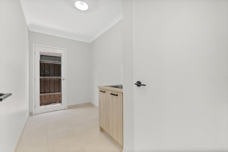 Photo - 4 Davenport Crescent, Wollert VIC 3750 - Image 13