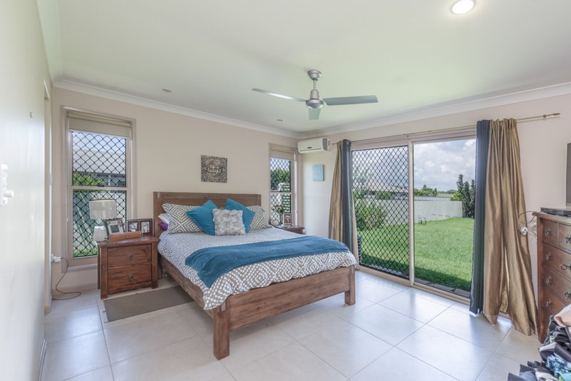 Photo - 4 Davin Place, Coral Cove QLD 4670 - Image 9