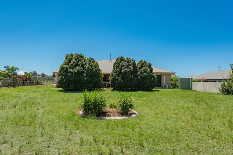 Photo - 4 Davin Place, Coral Cove QLD 4670 - Image 19