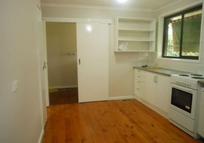 Photo - 4 Dawson Street, Curtin ACT 2605 - Image 4