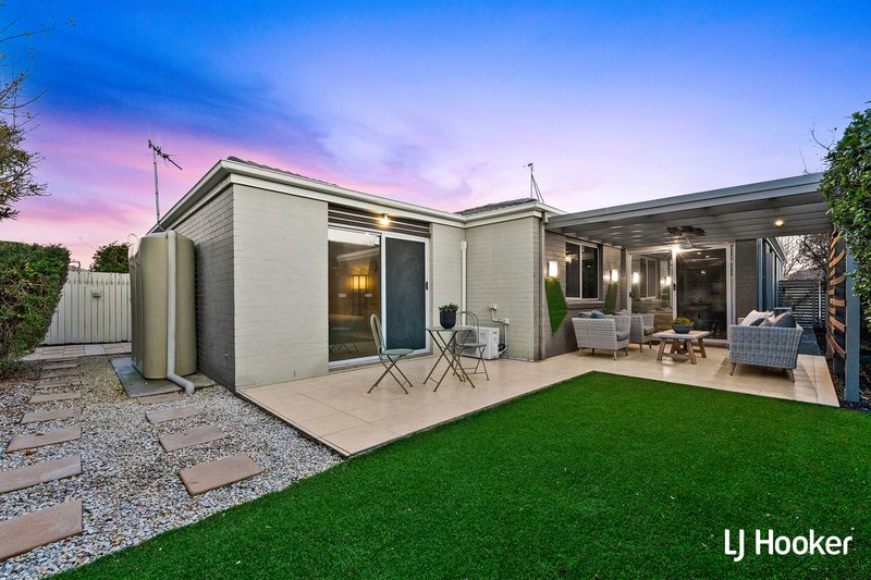 Photo - 4 De Mole Street, Dunlop ACT 2615 - Image 10
