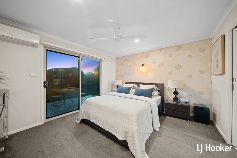 Photo - 4 De Mole Street, Dunlop ACT 2615 - Image 11