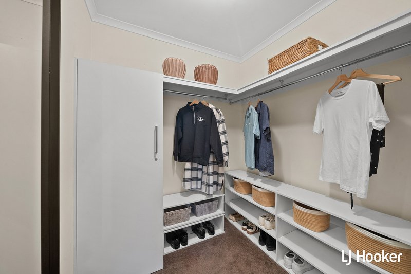 Photo - 4 De Mole Street, Dunlop ACT 2615 - Image 13