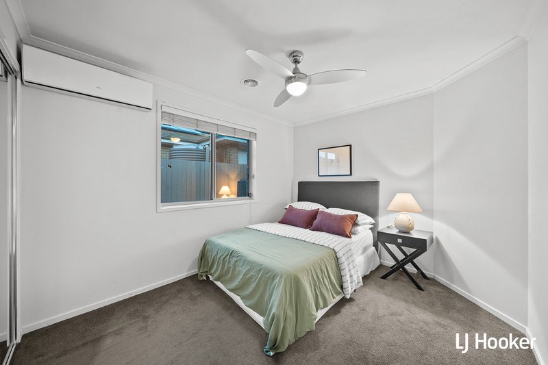 Photo - 4 De Mole Street, Dunlop ACT 2615 - Image 15